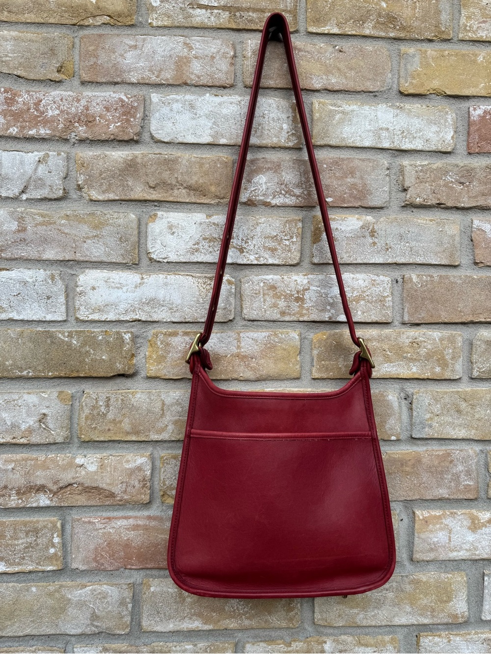 Vintage Coach Legacy Zip Style 9966 Burgundy Leather Shoulder Bag